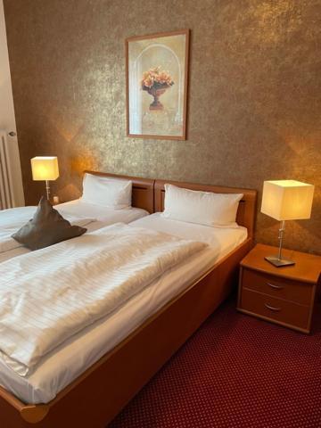 Hotel Germania Кёльн Экстерьер фото